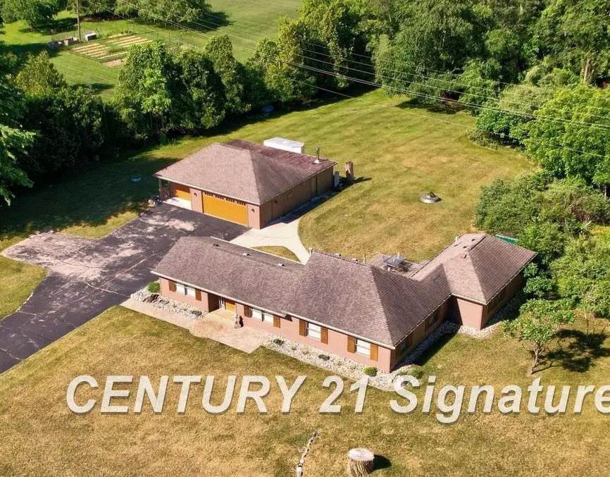 4065 N River, Freeland, MI 48623 - #1