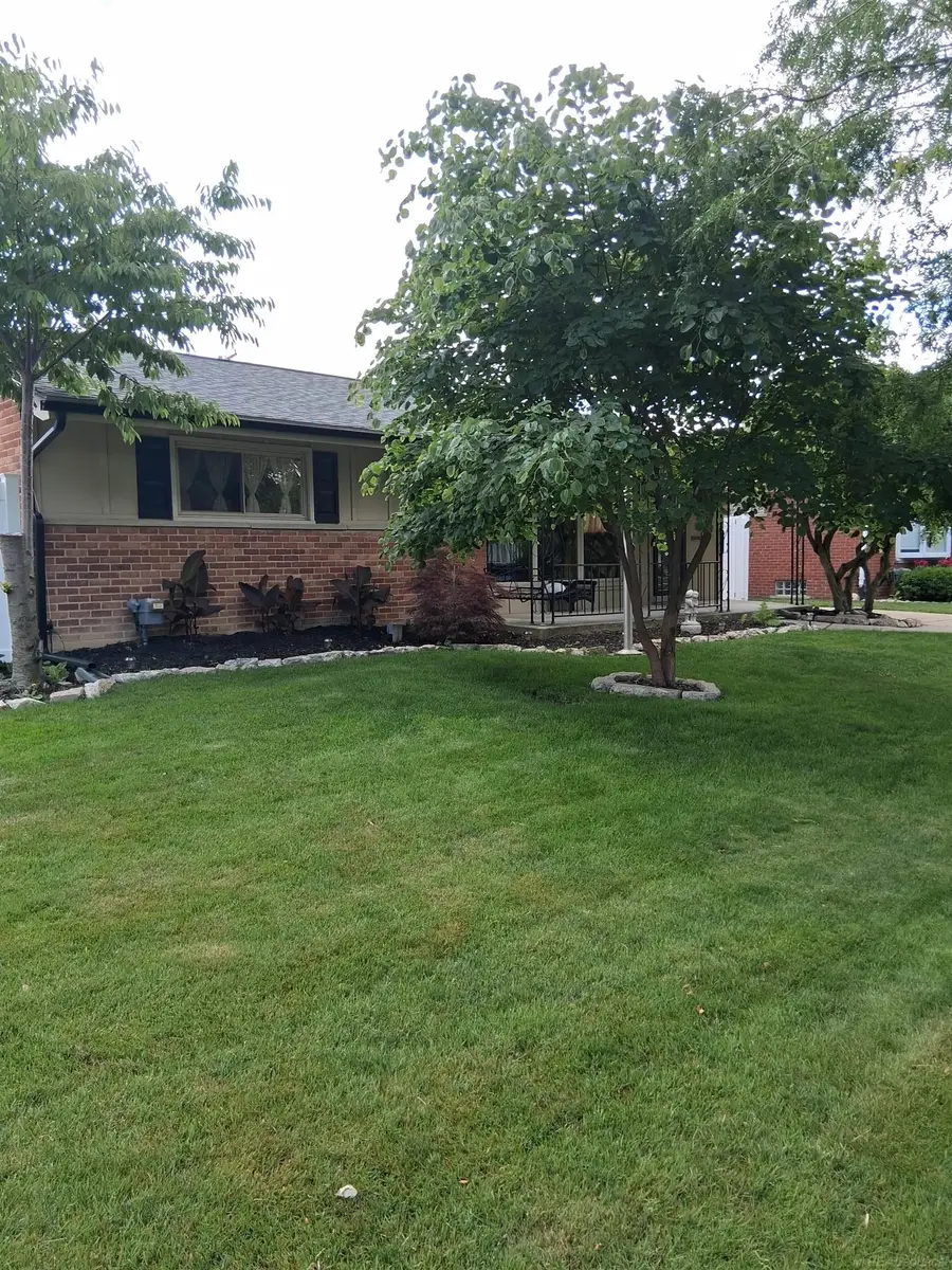30230 Rosebriar, Saint Clair Shores, MI 48082 - #2