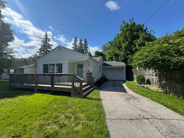 1954 Holcomb, Saginaw, MI 48602