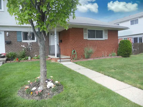 8147 Busko, Warren, MI 48093