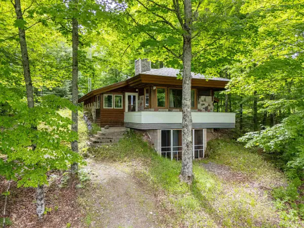 104 N Hagerman Lake, Iron River, MI 49935