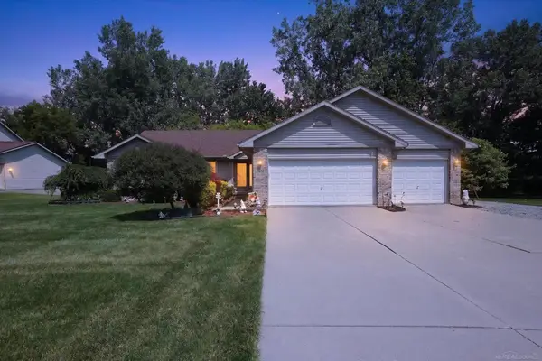 1433 Newcastle, Davison, MI 48423