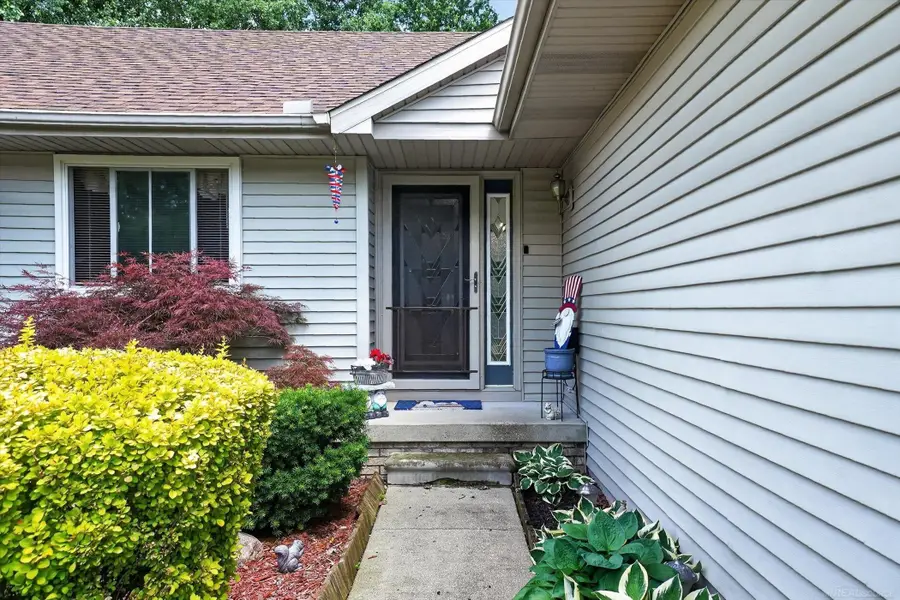 1433 Newcastle, Davison, MI 48423 - #3