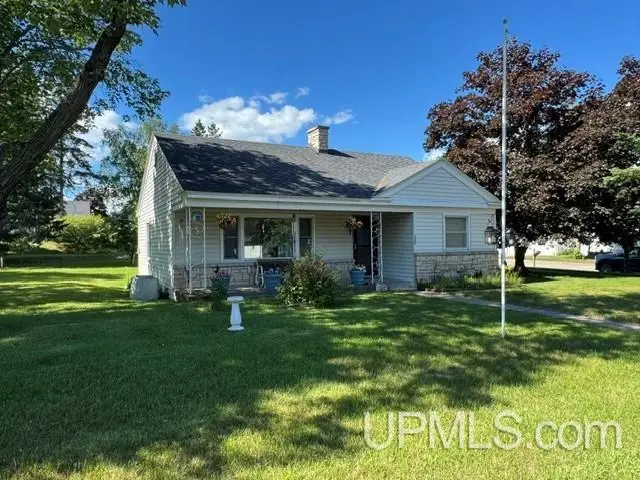 1602 Minneapolis, Gladstone, MI 49837 - #1