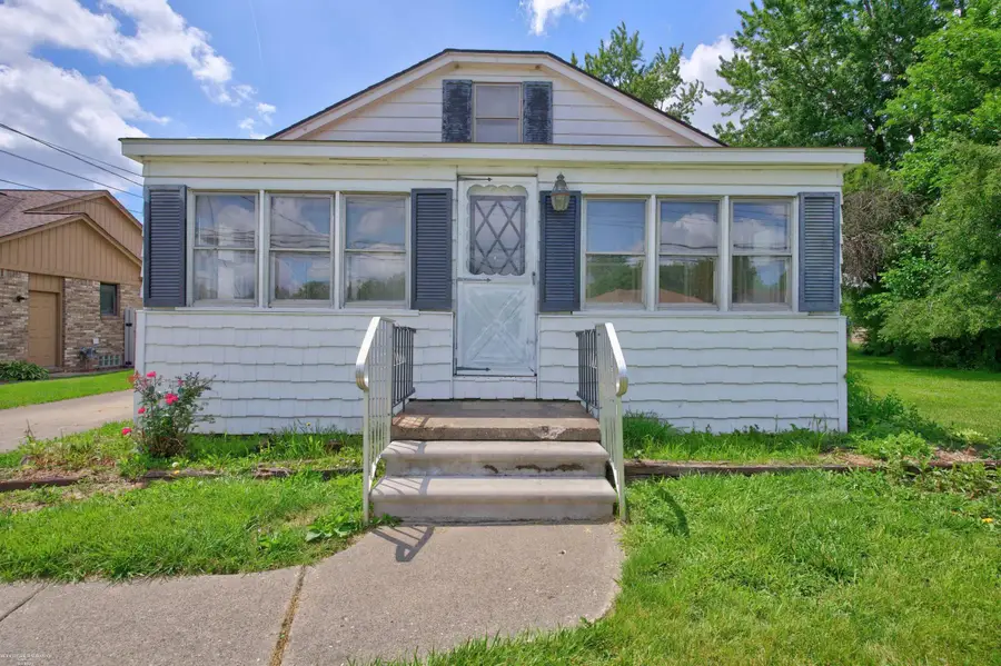 37191 Dundee, Sterling Heights, MI 48310 - #2