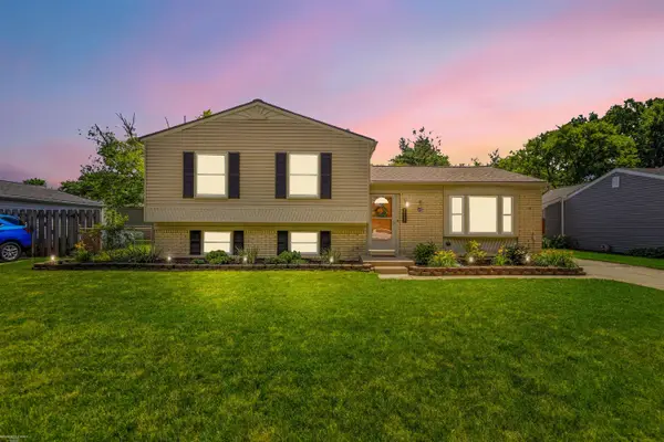 41688 Tetley Dr, Sterling Heights, MI 48313