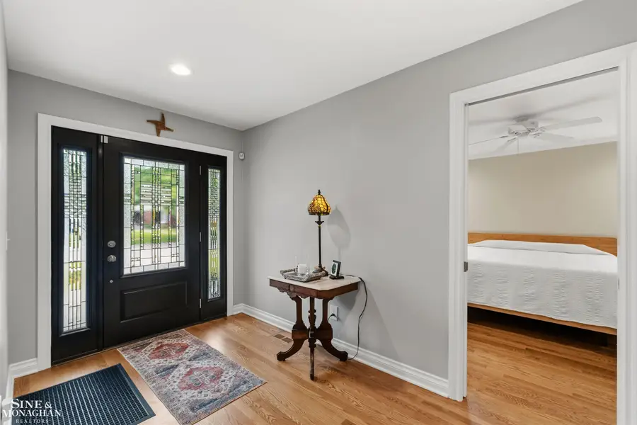 1061 N Renaud, Grosse Pointe Woods, MI 48236 - #3