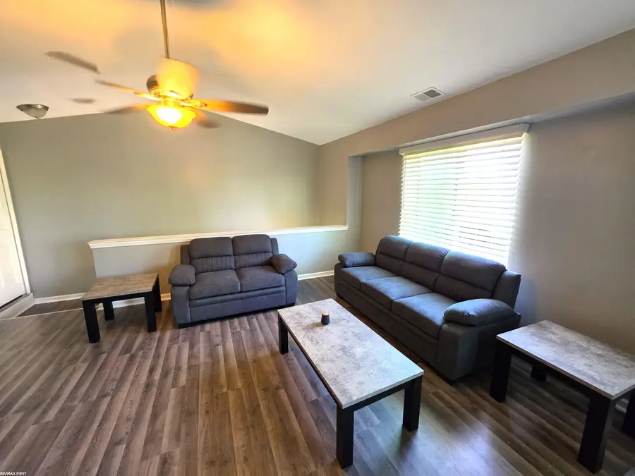 17438 Utica Oaks, Roseville, MI 48066 - #3