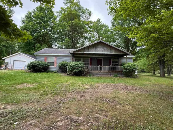 10263 Maple Valley, Gladwin, MI 48624
