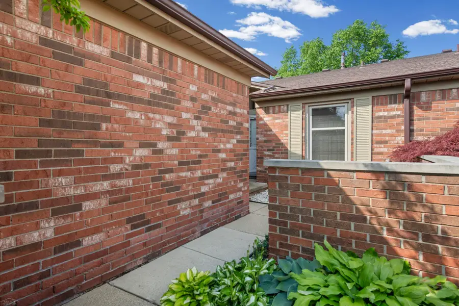 49431 Ferrisburg, Shelby, MI 48315 - #3