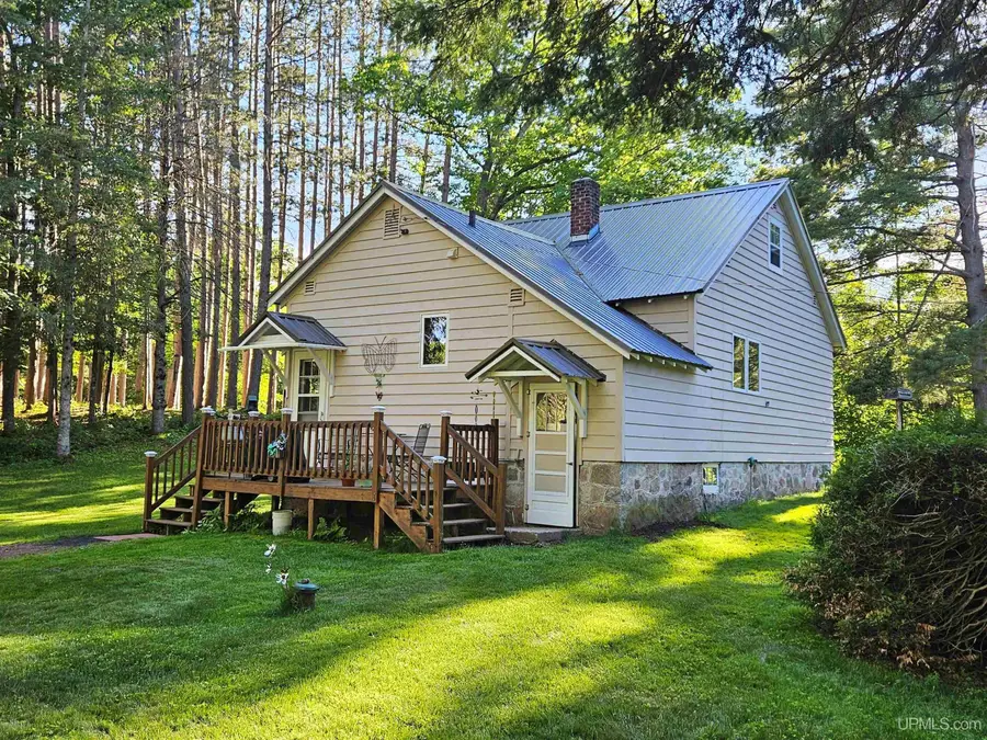 11856N Dupont, Hurley, WI 54534 - #3