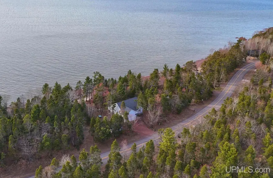 5877 Five Mile Point, Allouez, MI 49805 - #2