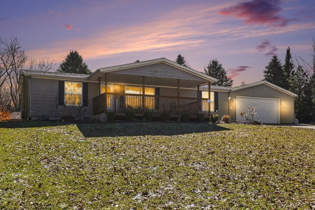 32745 Haley, Dowagiac, MI 49047 - #1