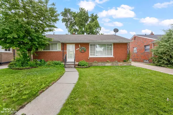 22972 Clairwood, Saint Clair Shores, MI 48080