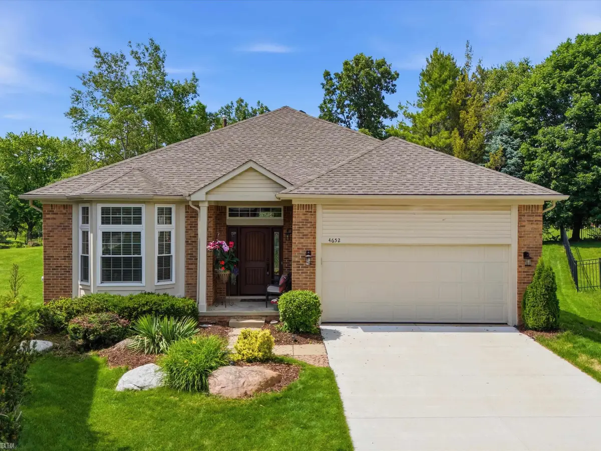4652 Amberwood, Oakland Township, MI 48306 - #1