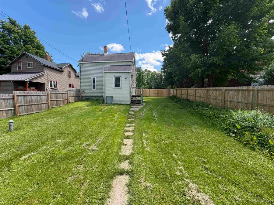 107 E Peck, Negaunee, MI 49866 - #3