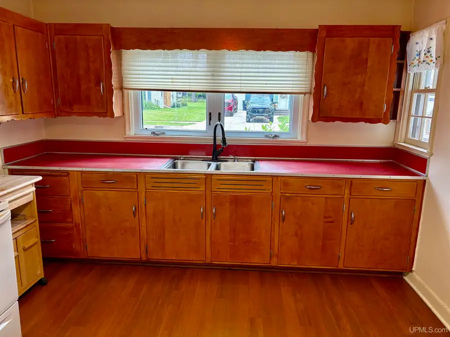 138 E Francis, Ironwood, MI 49938 - #2