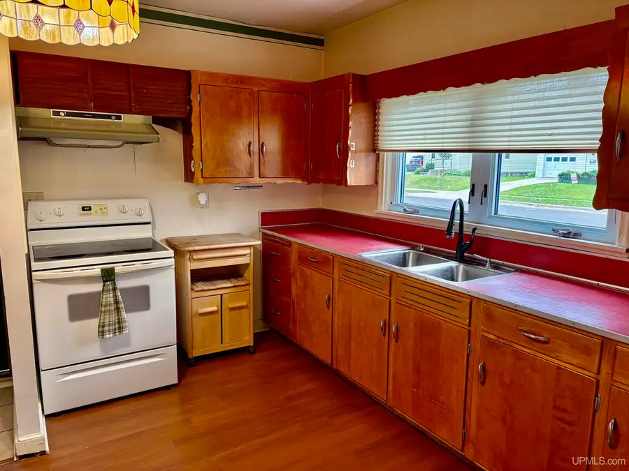 138 E Francis, Ironwood, MI 49938 - #3