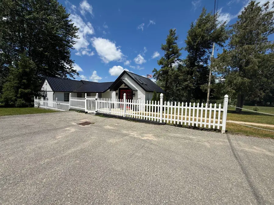 1849 E Pratt Lake, Gladwin, MI 48624 - #2