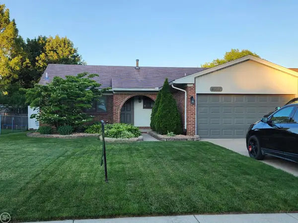 45540 Heatherwoode, Macomb, MI 48044
