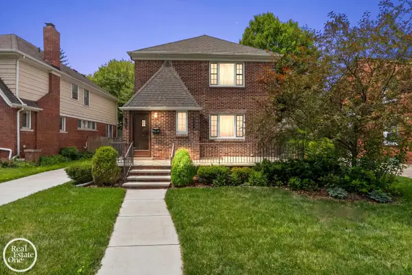 897 Rivard, Grosse Pointe, MI 48230