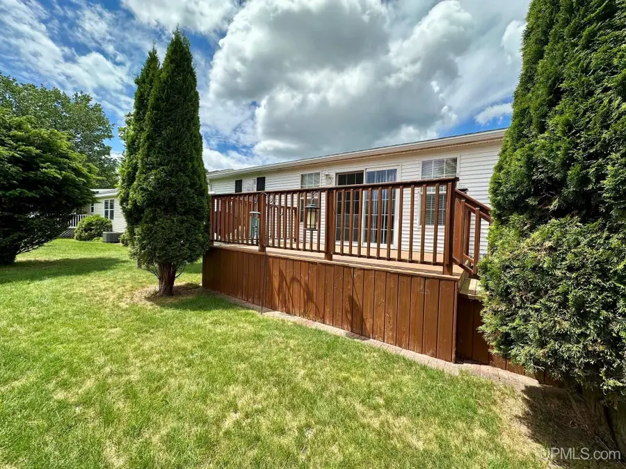 26 Kenneally, Gladstone, MI 49837 - #3