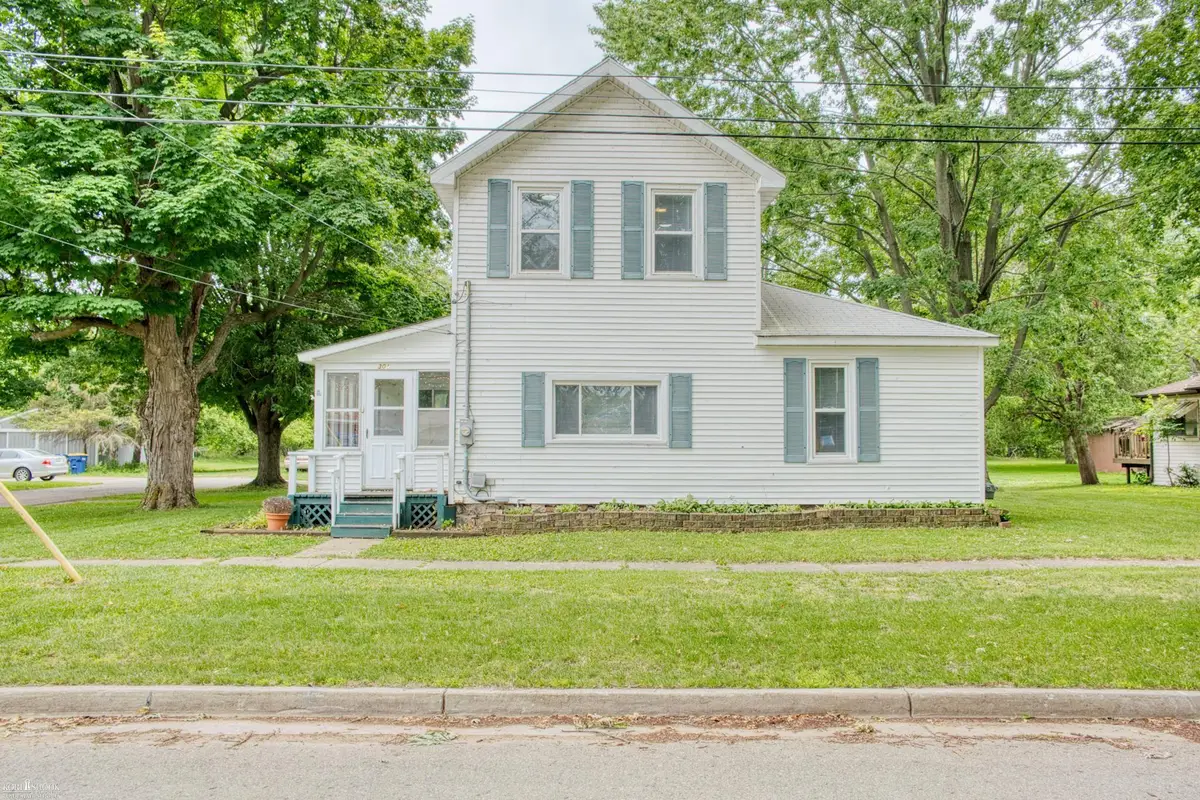 301 Ferry, Corunna, MI 48817 - #1