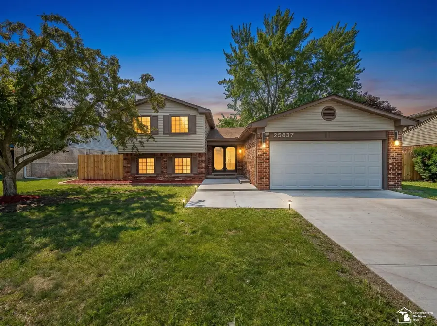 25837 Badger, Flat Rock, MI 48134 - #2