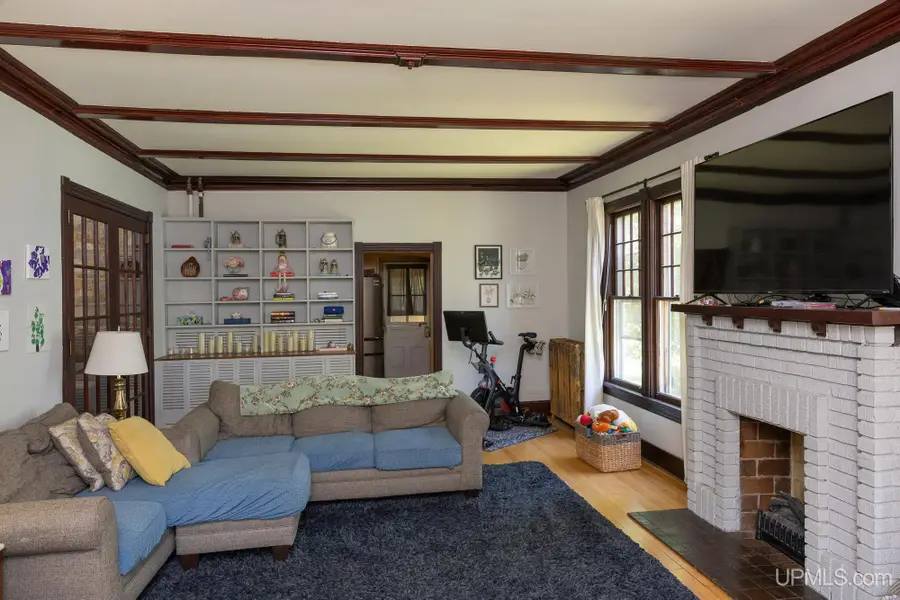 317 E Hewitt, Marquette, MI 49855 - #3