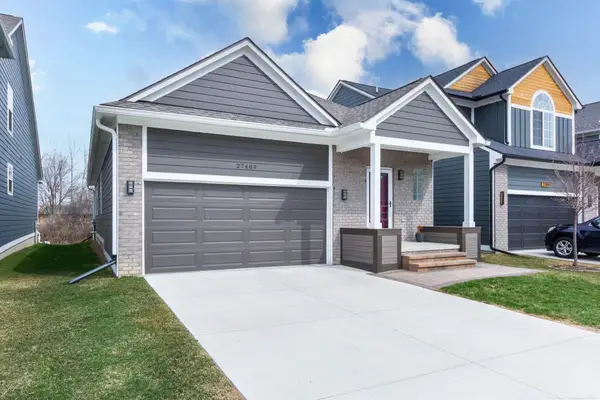 27489 Maryjane Lane W, Chesterfield Twp, MI 48047