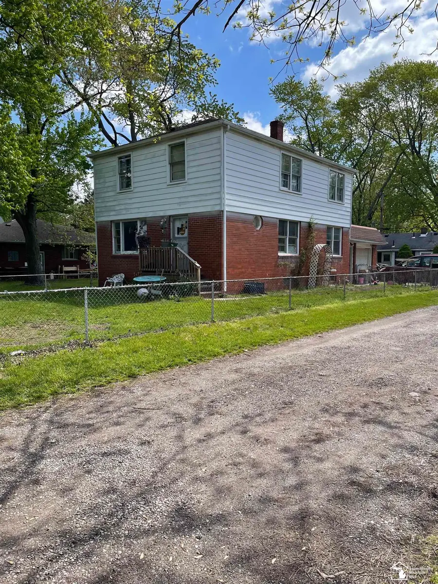 2288 Vivian, Monroe, MI 48162 - #3