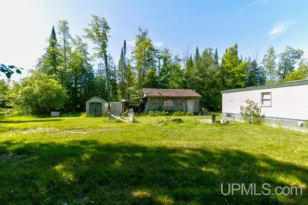 N2540 Rangeline, Menominee, MI 49858