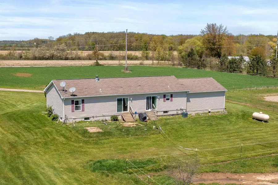 7613 Fisher, Avoca, MI 48006 - #3