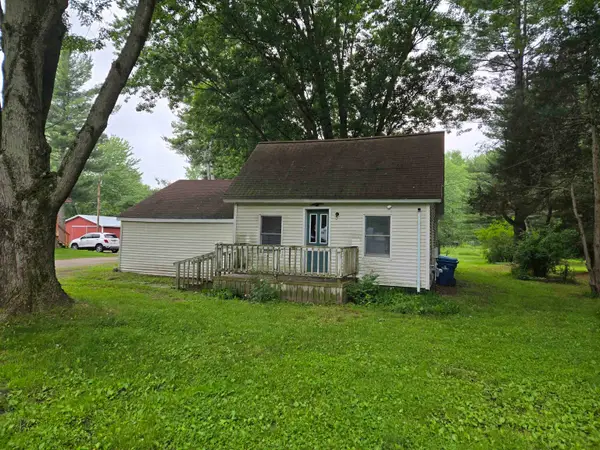 4364 S Kirk, Vassar, MI 48768