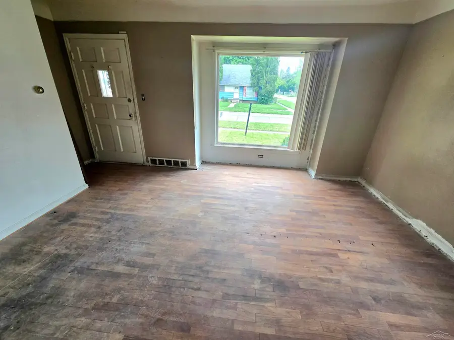 5518 Winthrop, Flint, MI 48505 - #2