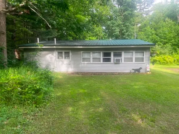 2080 Nina, Harrison, MI 48625