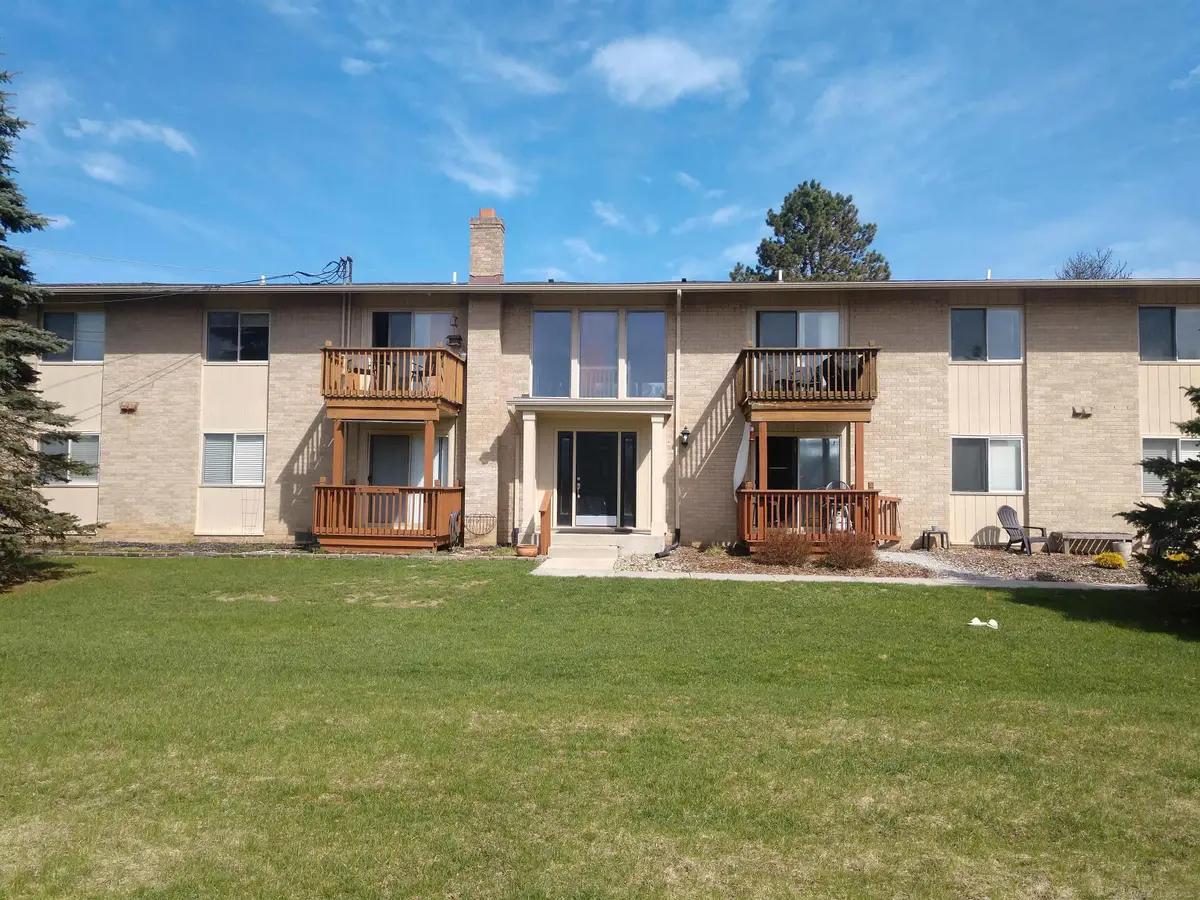 2911 Seymour Lake #2, Oxford, MI 48371 - #1