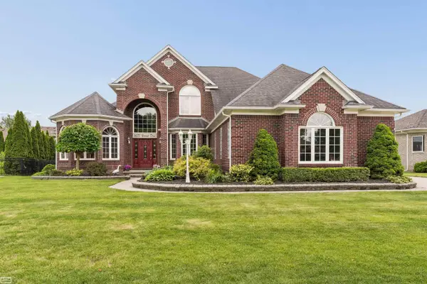 26578 Harvest Dr, Chesterfield, MI 48051