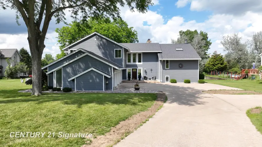 7492 River, Flushing, MI 48433 - #3