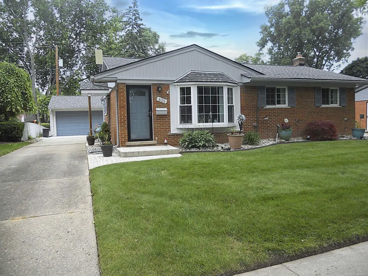 625 Rewold, Rochester, MI 48307 - #1