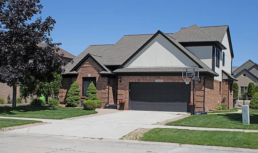 21175 Briar Rose, Macomb, MI 48044 - #2