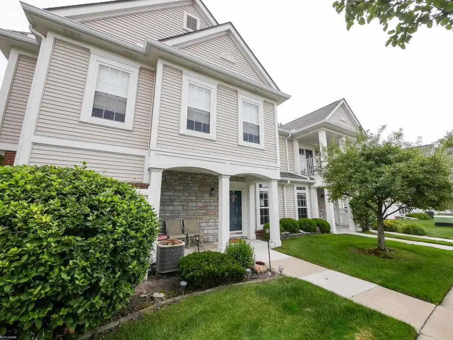 25699 Maritime Cir #Bldg 8, Harrison Township, MI 48045 - #3