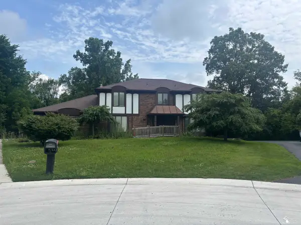 31180 N Park, Farmington, MI 48331
