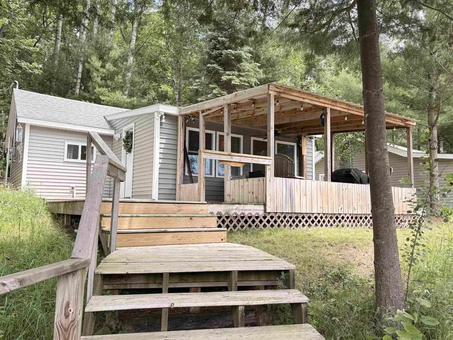961 Lake, Harrison, MI 48625 - #2