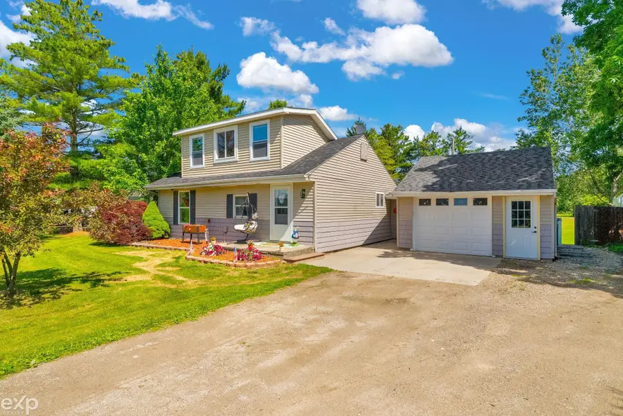 1533 Galbraith Line, Fremont, MI 48097 - #2