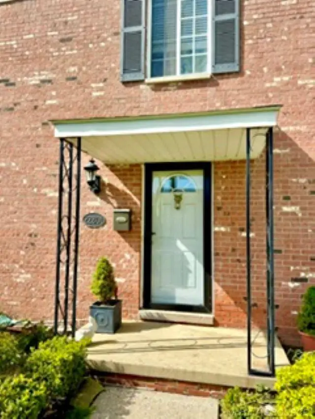 22801 Overlake, Saint Clair Shores, MI 48080 - #3