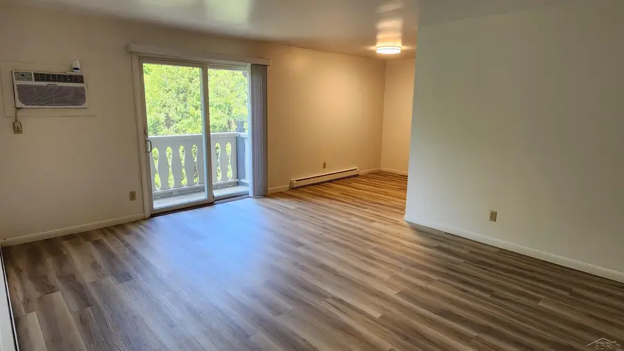 240 W Tuscola Unit 9 #9, Frankenmuth, MI 48734 - #2