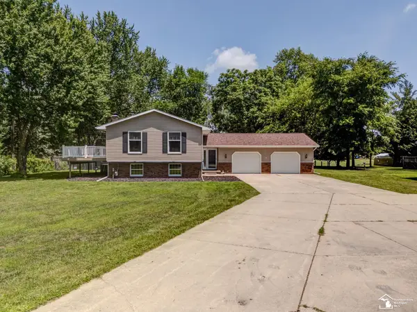 8870 Dixon, Monroe, MI 48161