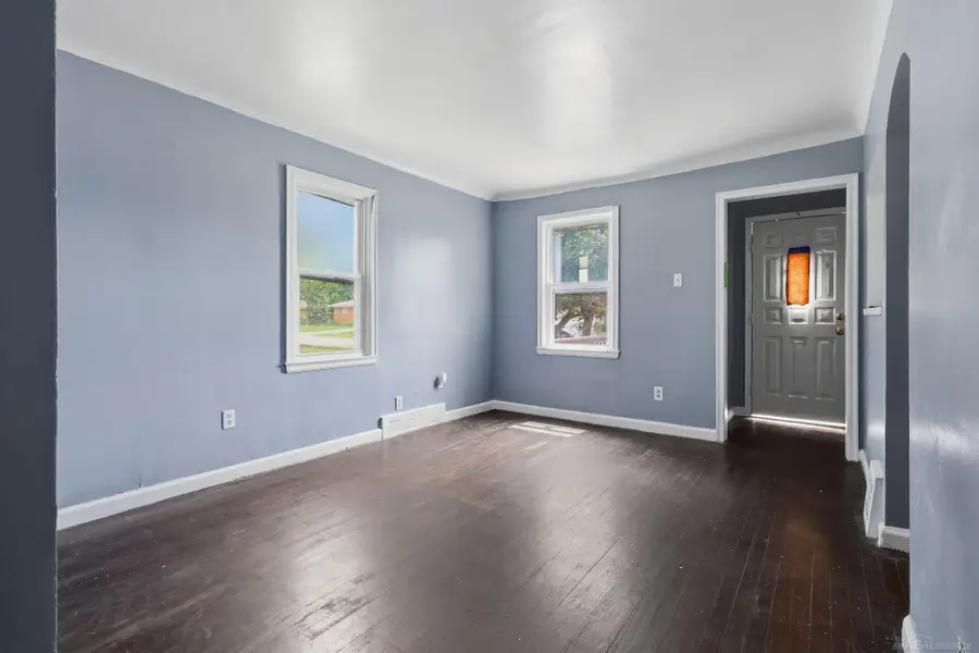 18545 Huntington, Harper Woods, MI 48225 - #3