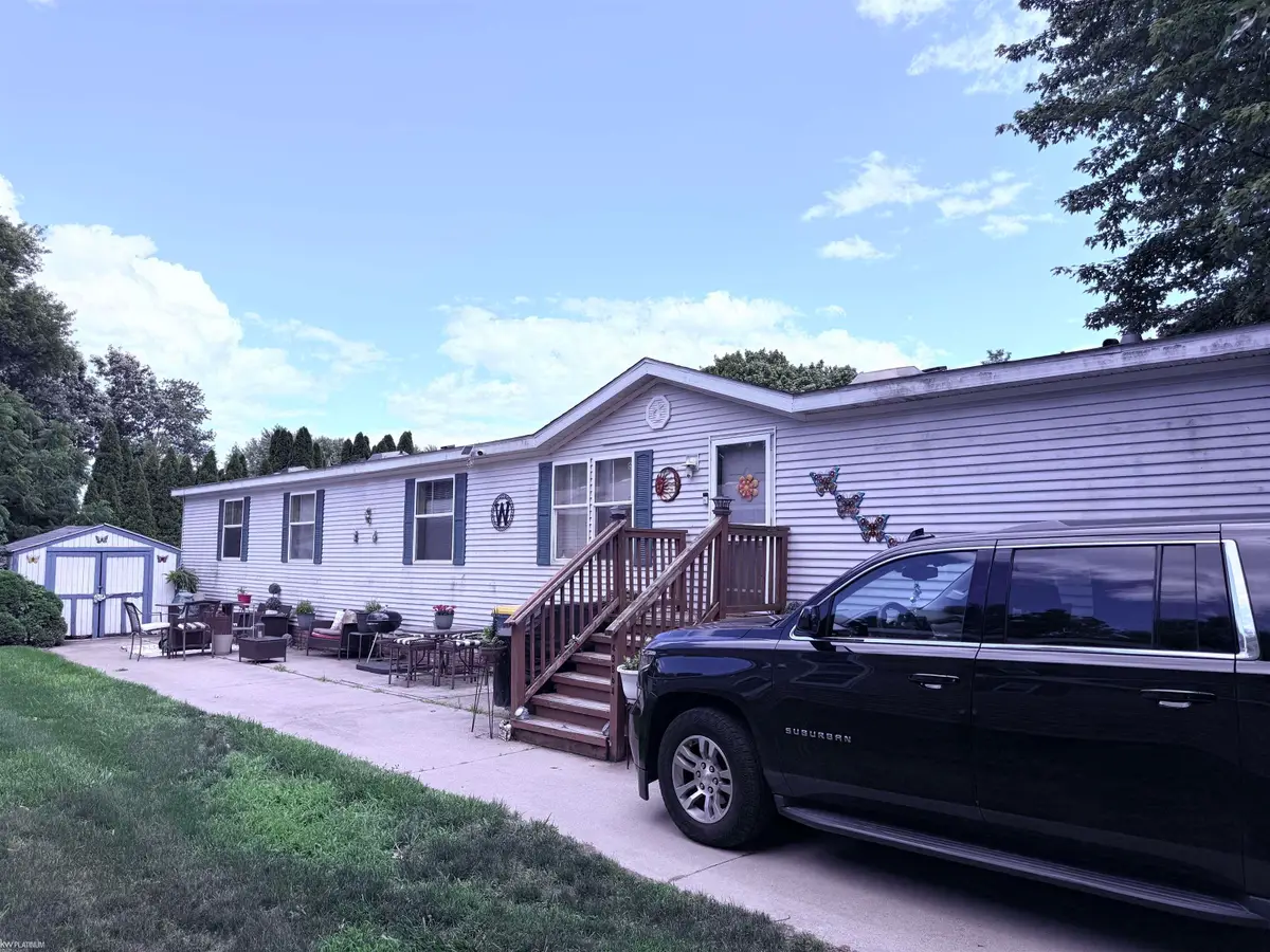 43864 Eureka, Clinton Township, MI 48036 - #1
